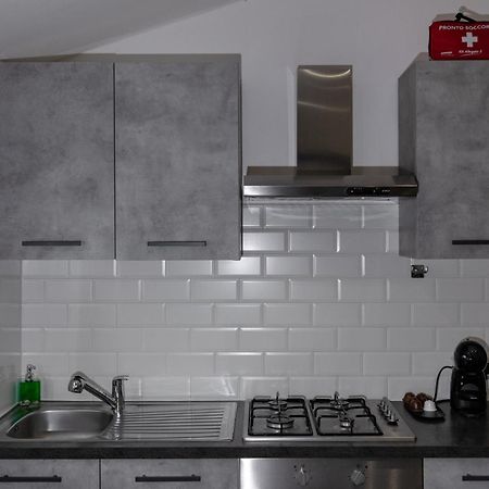 S T Apartment Каваллино Экстерьер фото
